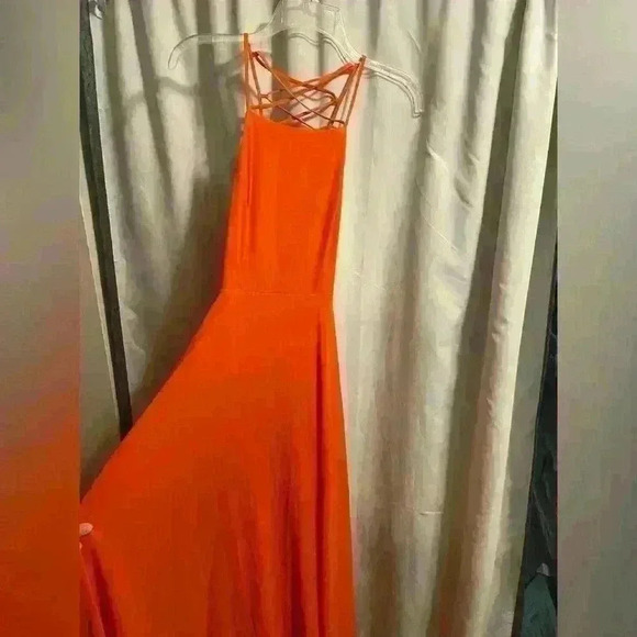 NWT Lulus Dress - Picture 1 of 4